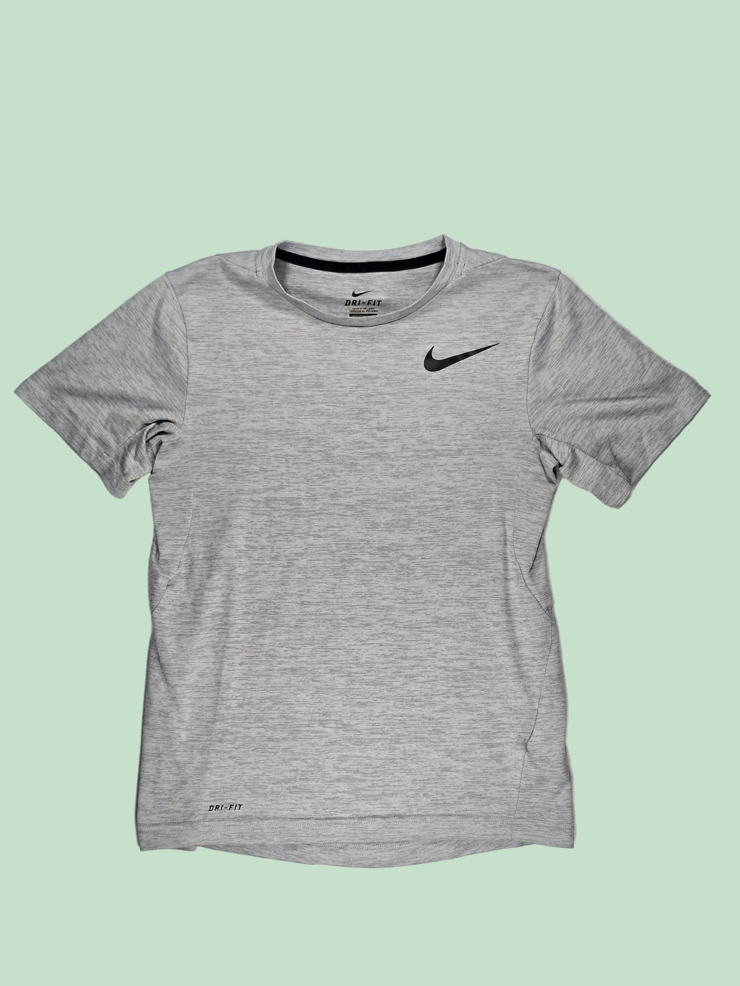 Nike: Top